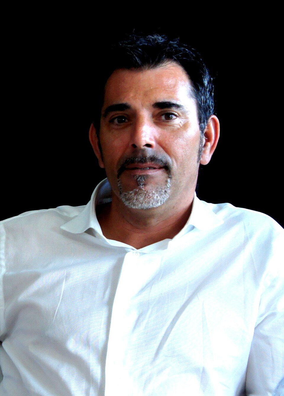 Víctor del Árbol